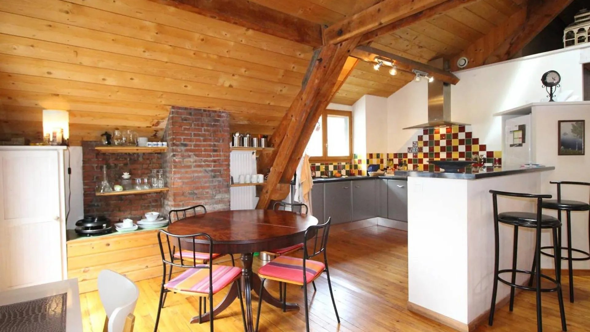 Bagnères-de-Luchon Duplex 140 M² Pour 8 Pers. A Luchon Proche Telecabine Et Thermes, Tout Confort, Wifi, Animaux Ok - Fr-1-313-231 아파트
